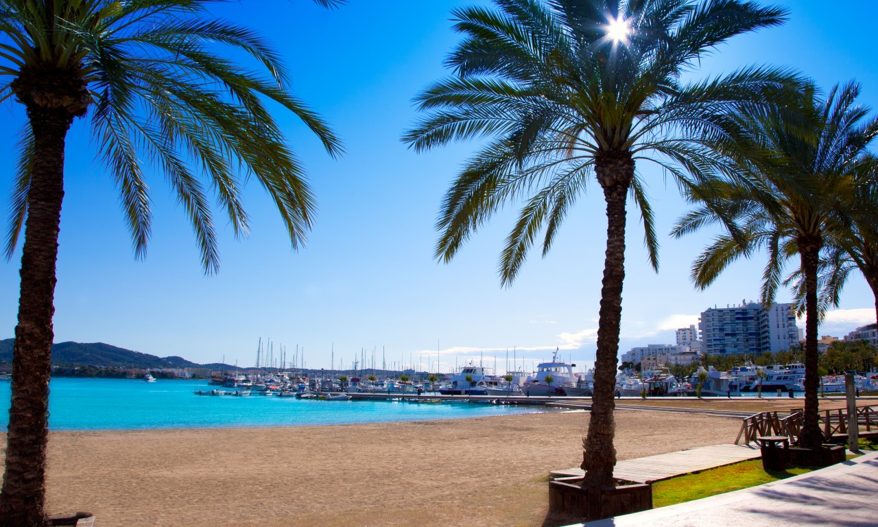 Easy life op het strand van San Antonio 